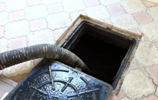 tuyauterie pour nettoyer une canalisation engorgée