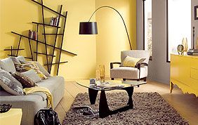 salon repeint en jaune