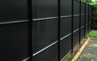 clôture en panneaux rigides