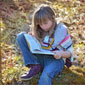 petite fille en train de lire