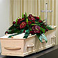 cercueil avec couronne mortuaire