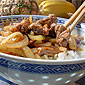 plat de nouilles chinoises au poulet