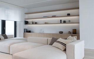 étagères sur mesure dans salon