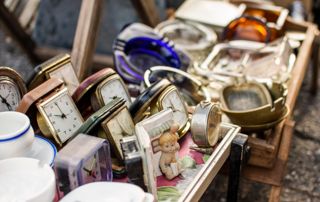 Horloges et vieux objets